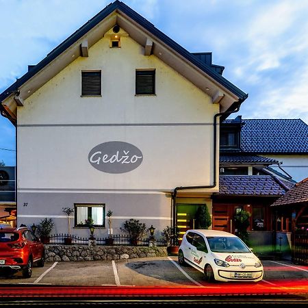 Отель Gostilna In Prenocisca Gedzo Ново-Место Экстерьер фото